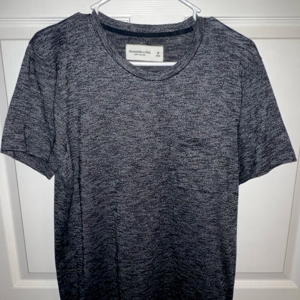 Abercrombie & Fitch pocketed tee shirt